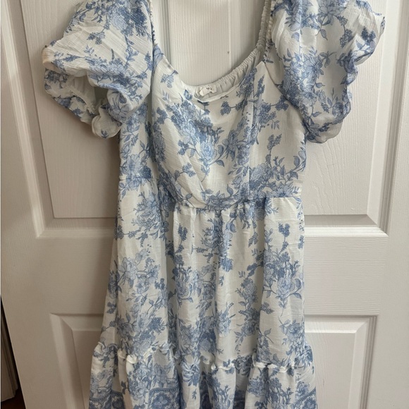 Floral Puff Sleeve Dress in Blue and White - Picture 1 of 4